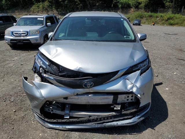 2021 TOYOTA SIENNA LE 5TDKRKEC5MS013634