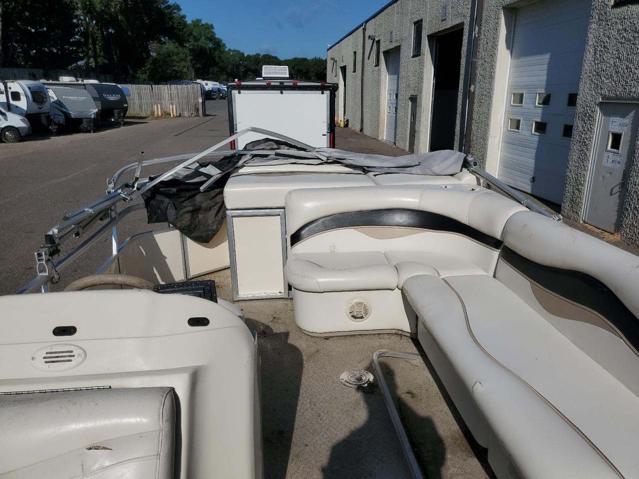 Lot #3220848079 2007 GODF SWEETWATER