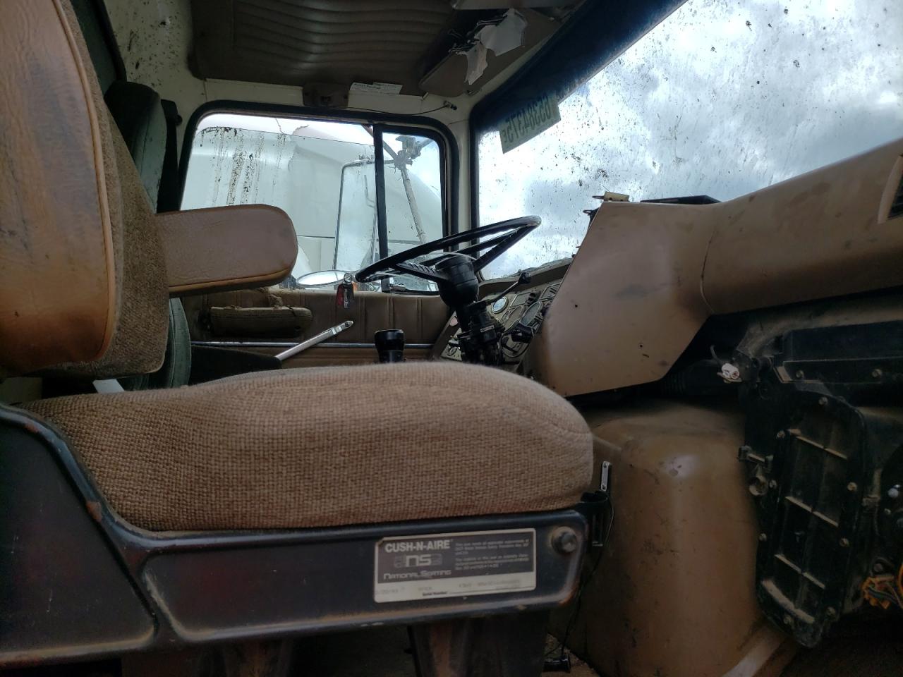 Lot #3283961801 1994 FORD L-SERIES LTS9000