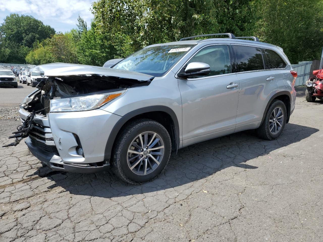TOYOTA HIGHLANDER SE