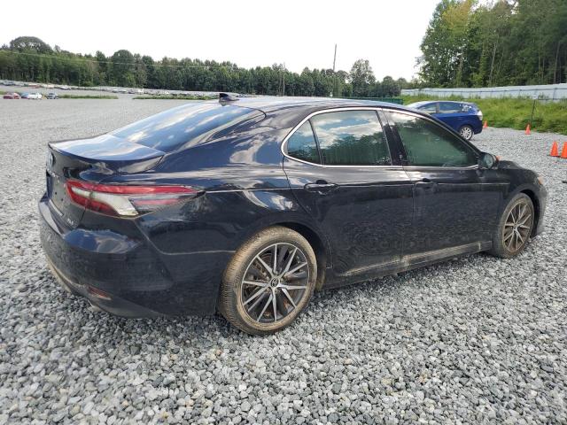 2021 TOYOTA CAMRY XLE 4T1F11AK3MU603452