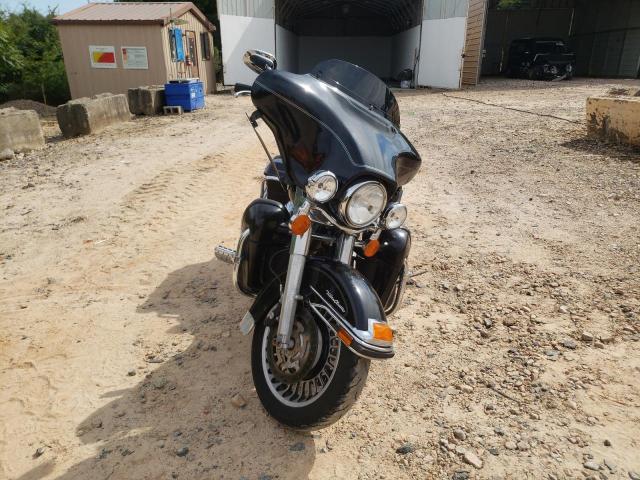 2010 HARLEY-DAVIDSON FLHTCU 1HD1FC417AB659284