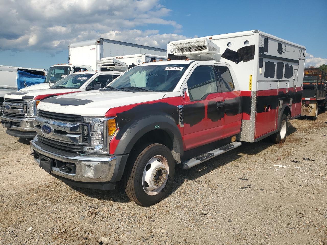 FORD F-550 SUPER DUTY