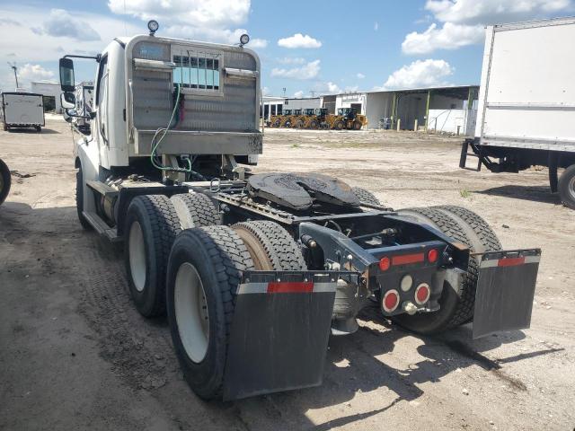 FREIGHTLINER M2 2015 white  diesel 1FUJC5DVXFHGR0179 photo #4