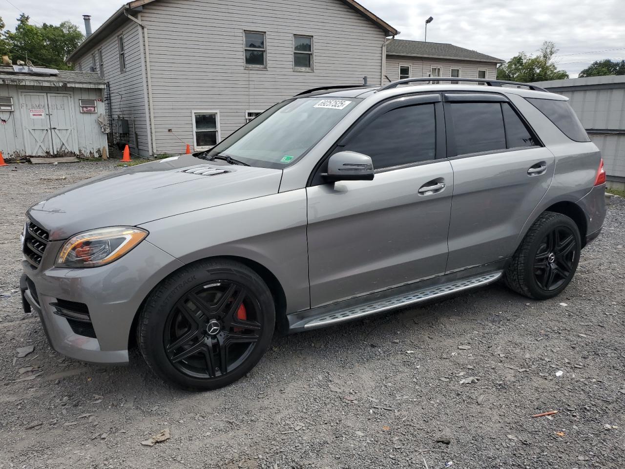 MERCEDES-BENZ M-CLASS 550 4MATIC