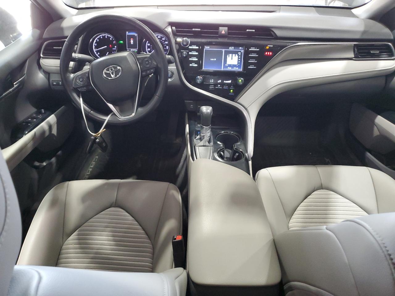 TOYOTA CAMRY L
