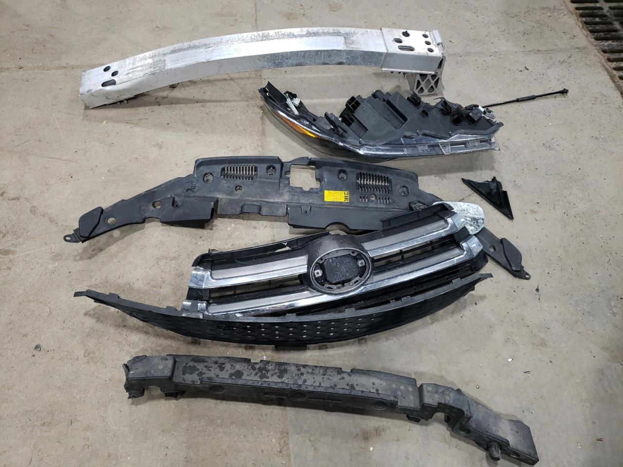 INFINITI Q50 RED SPORT 400