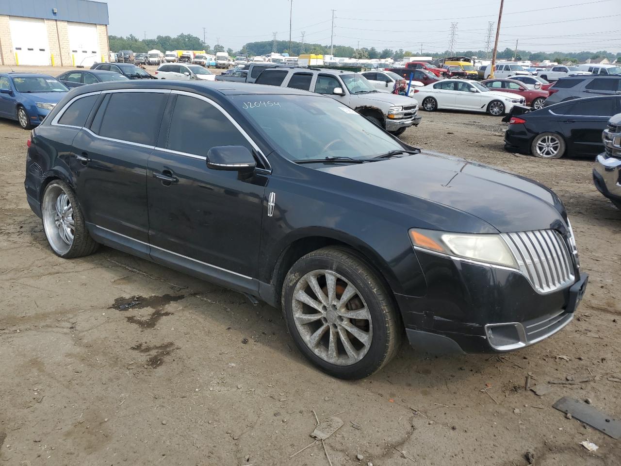 LINCOLN MKT