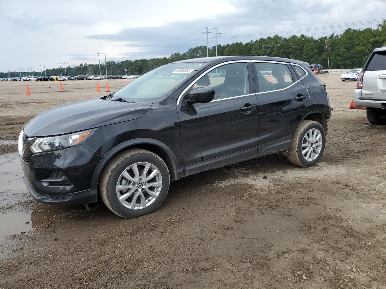 NISSAN ROGUE SPORT S