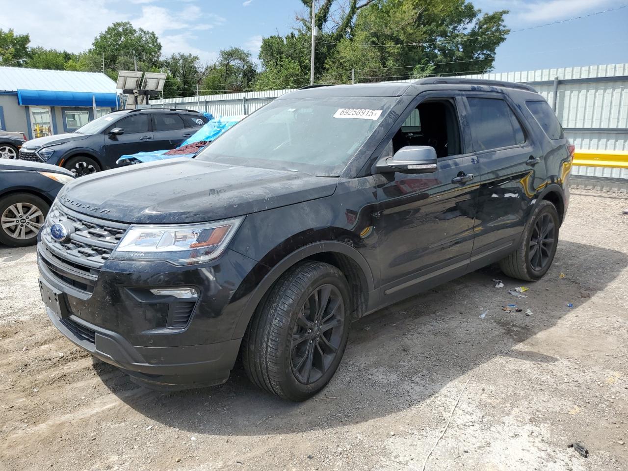 FORD EXPLORER XLT