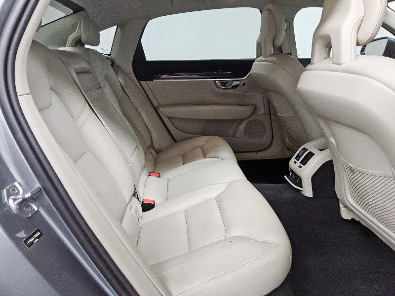 2018 VOLVO S90 T5 MOMENTUM LVY982AK7JP036460