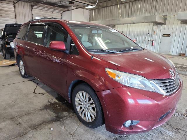 2013 TOYOTA SIENNA XLE - 5TDYK3DC8DS313836