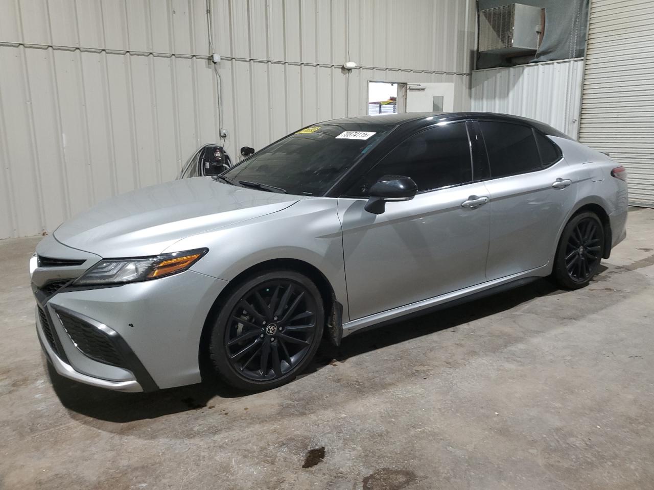 TOYOTA CAMRY XSE