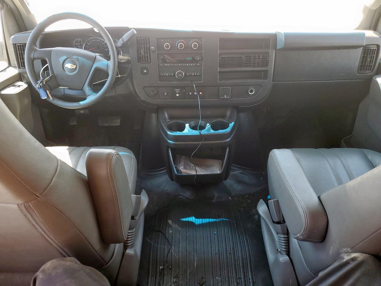 CHEVROLET EXPRESS LS