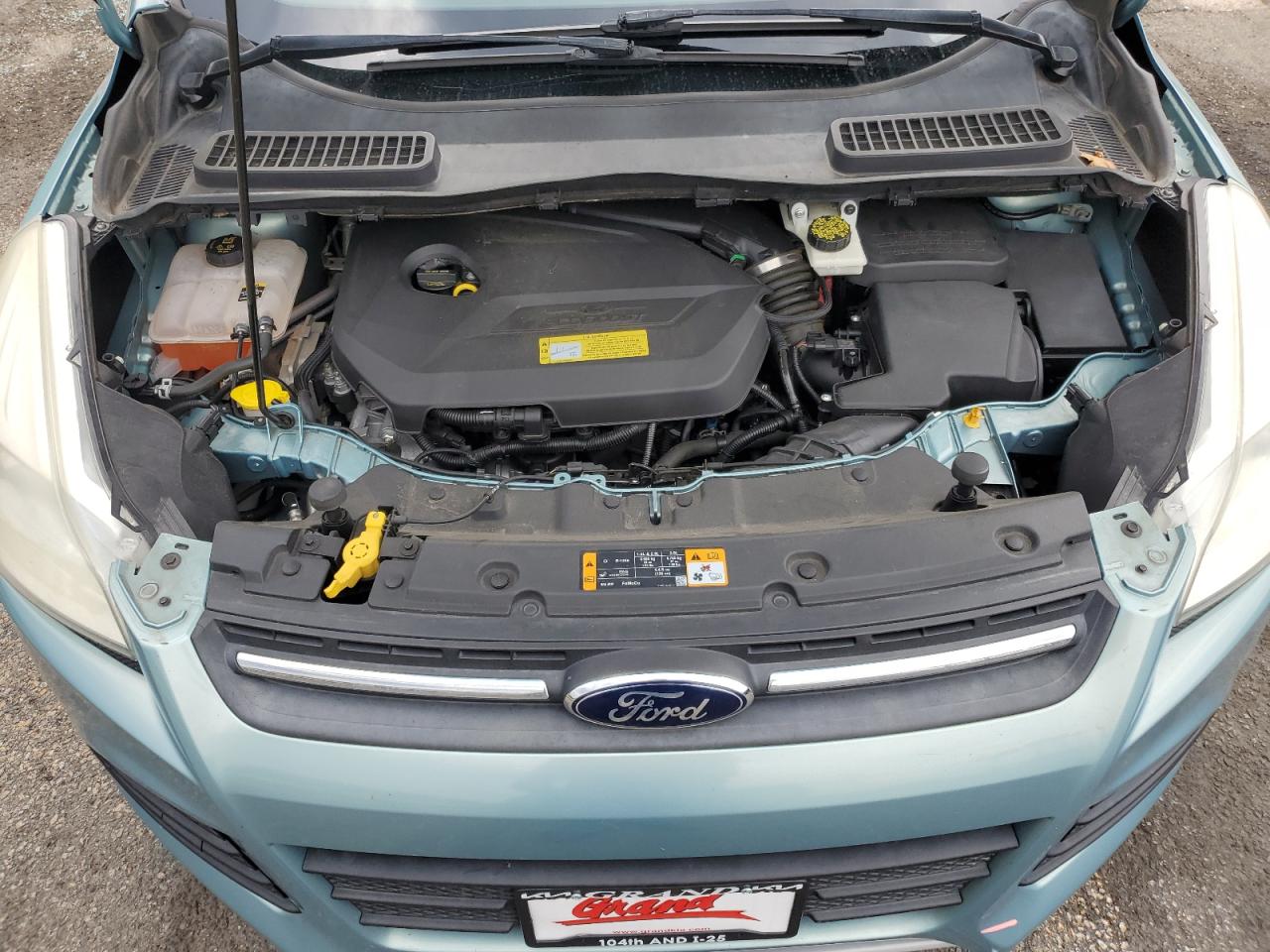 FORD ESCAPE SE