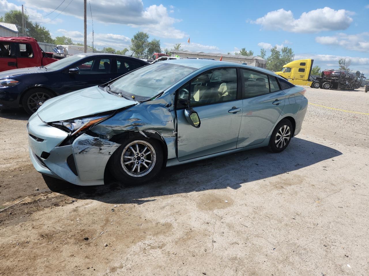 TOYOTA PRIUS