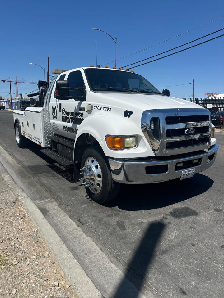 FORD F-750 SUPER DUTY