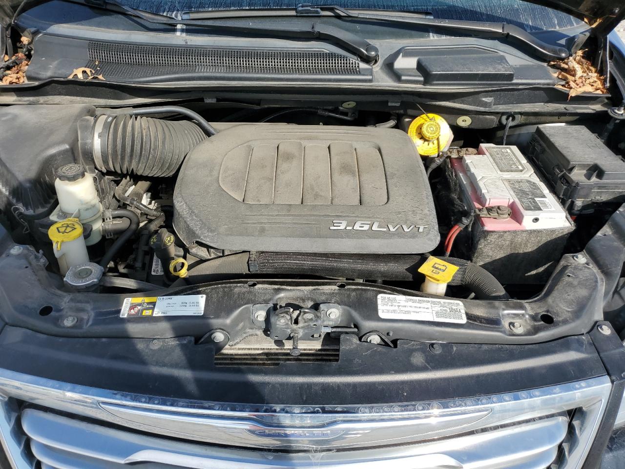 CHRYSLER TOWN & COUNTRY TOURING