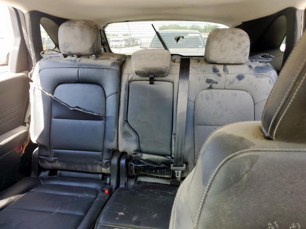 FORD ESCAPE TITANIUM