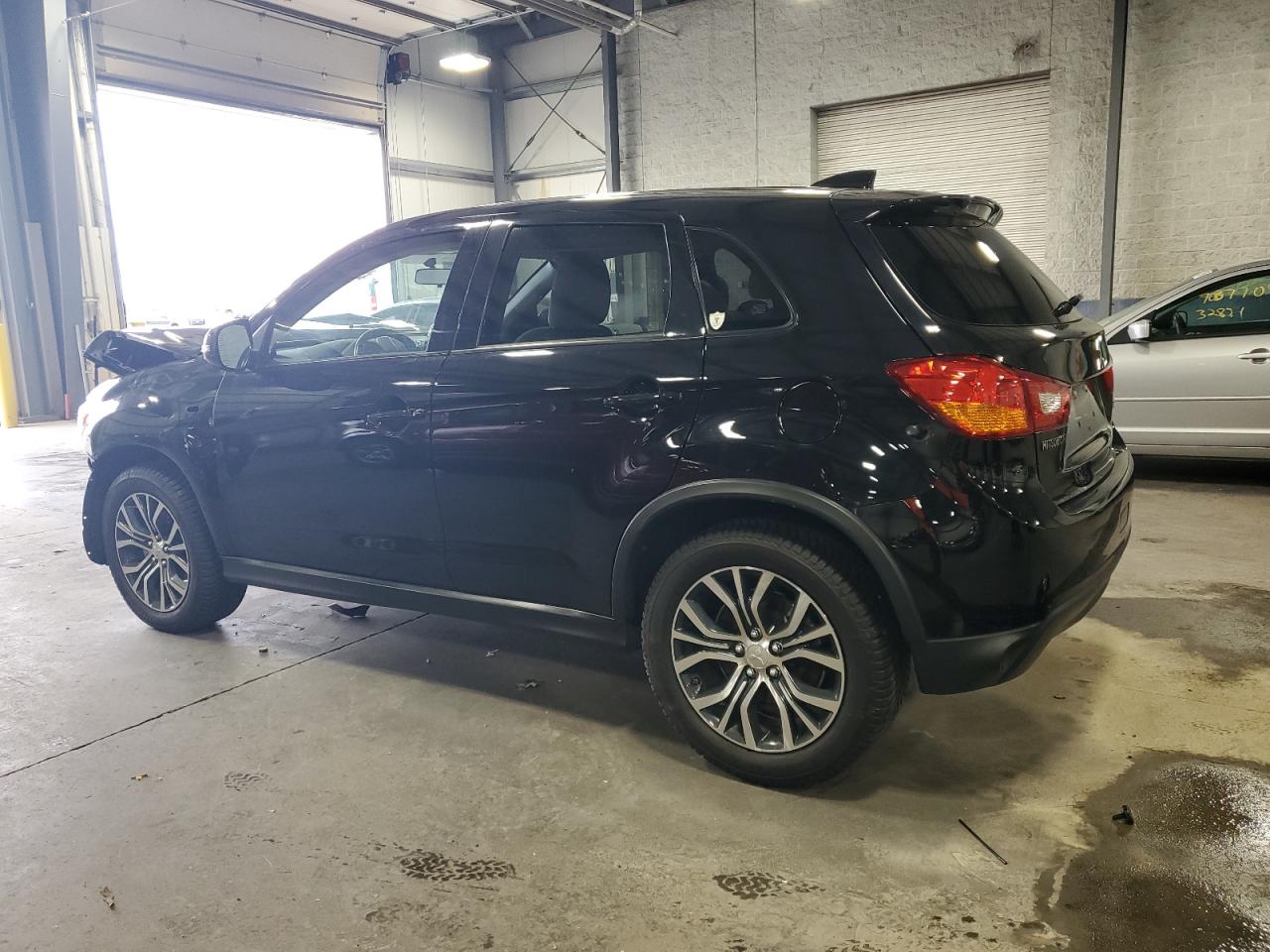 MITSUBISHI OUTLANDER ES