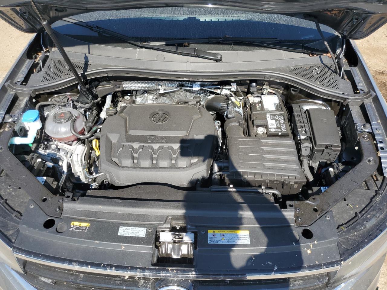 VOLKSWAGEN TIGUAN SE R-LINE BLACK