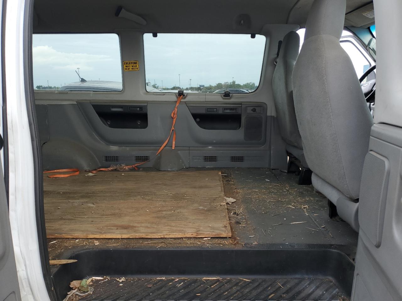 FORD ECONOLINE E350 SUPER DUTY WAGON