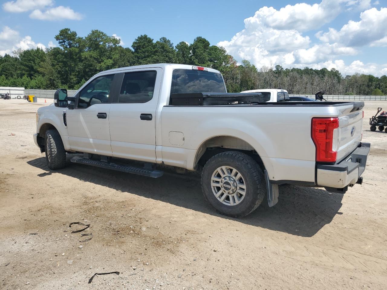 FORD F-250 SUPER DUTY