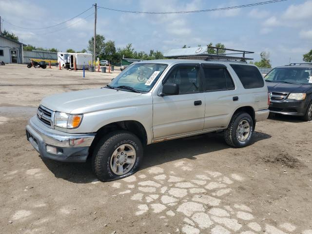TOYOTA 4RUNNER