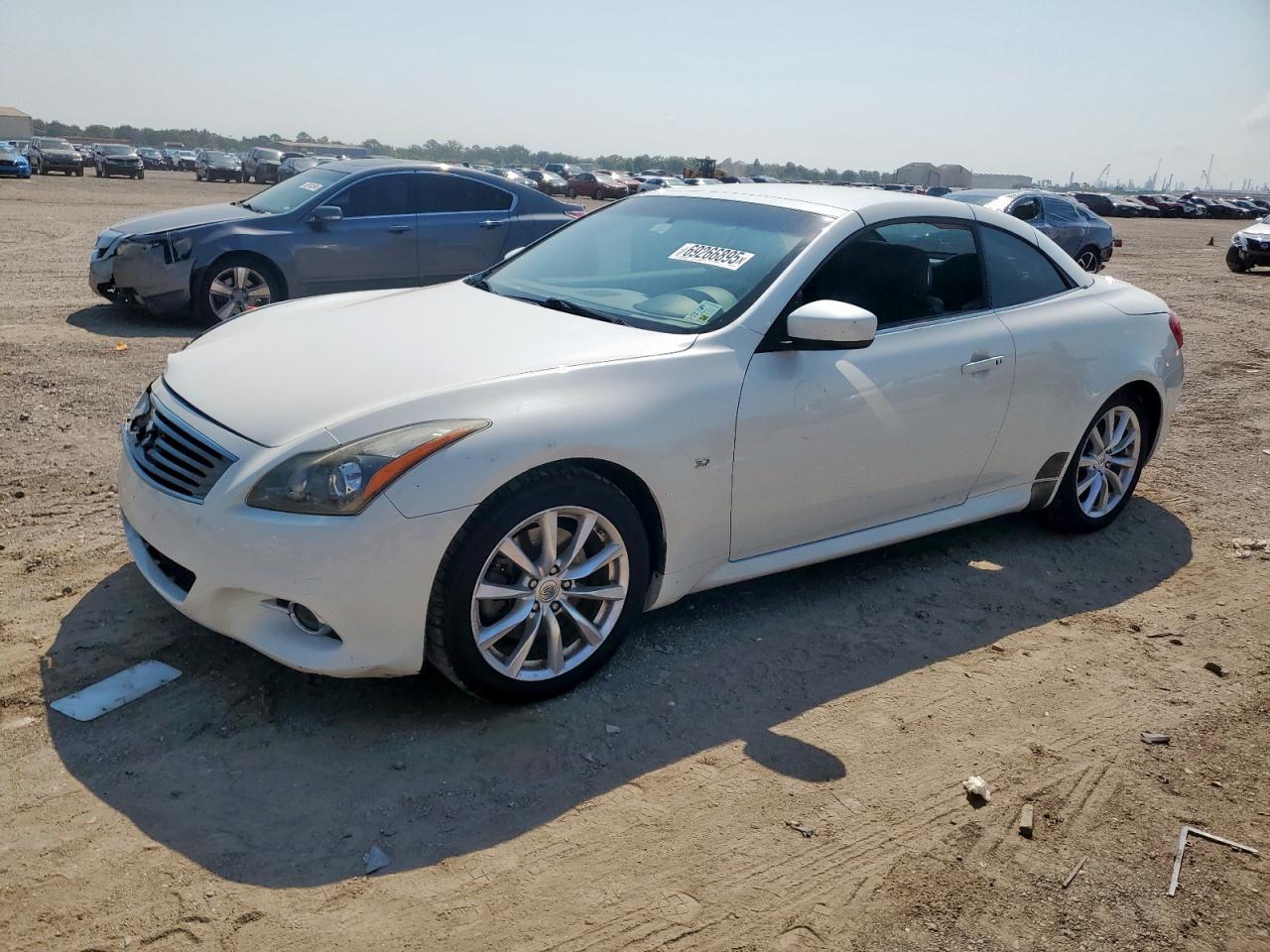 INFINITI Q60 BASE