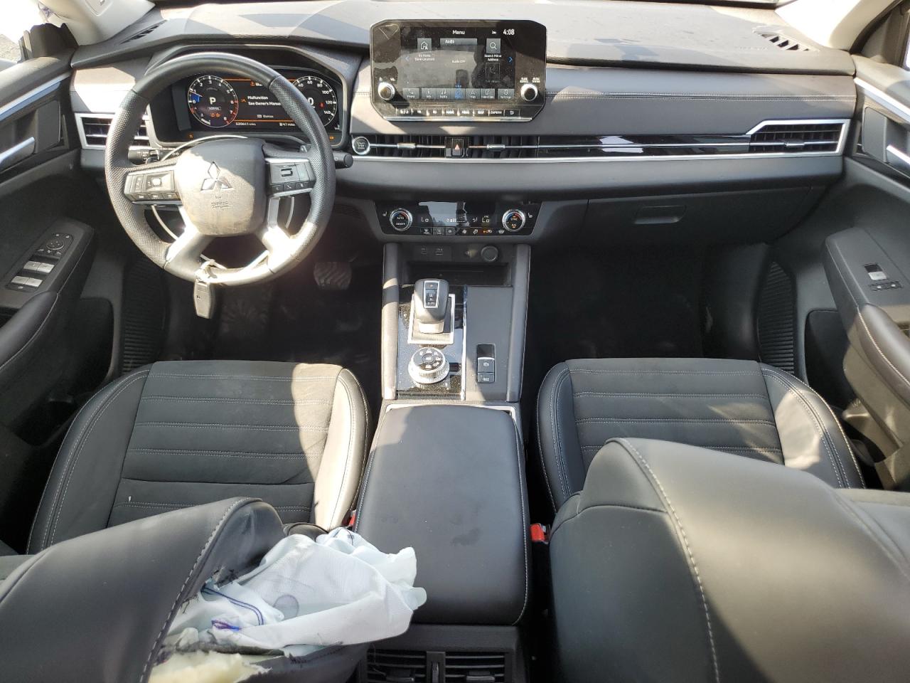 MITSUBISHI OUTLANDER SE