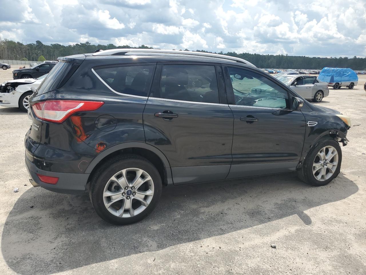 FORD ESCAPE TITANIUM