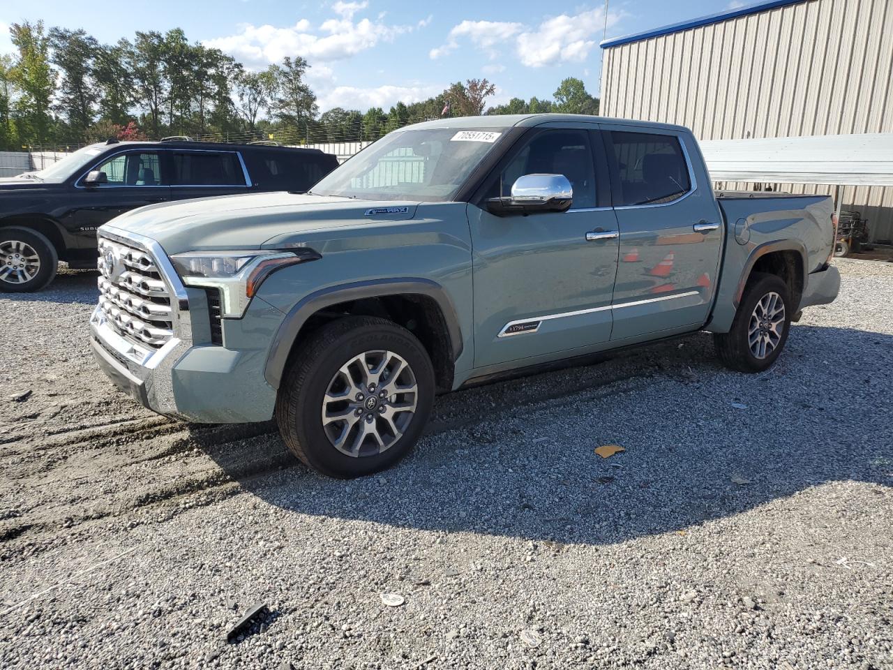 TOYOTA TUNDRA CREWMAX PLATINUM