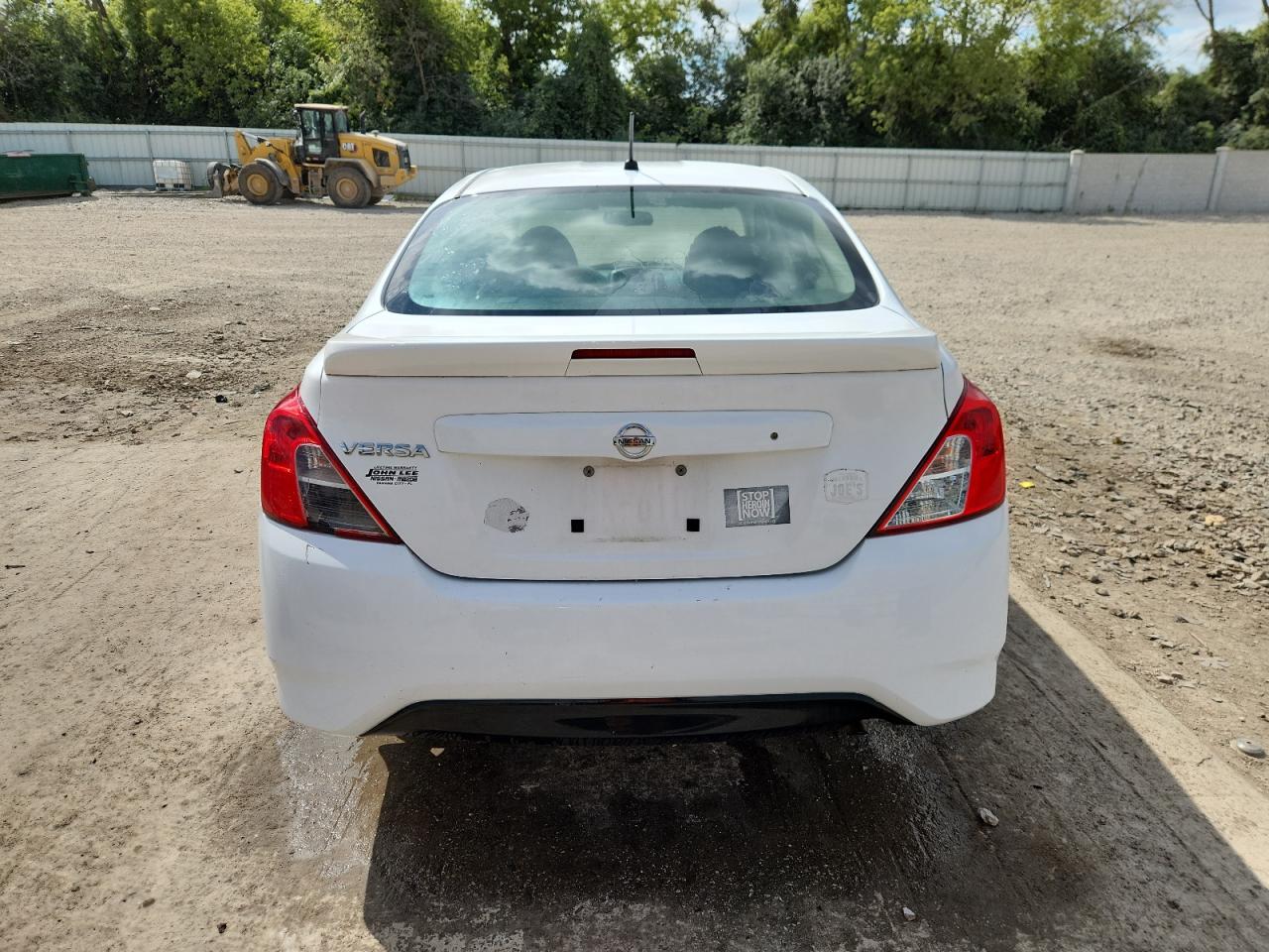 NISSAN VERSA S