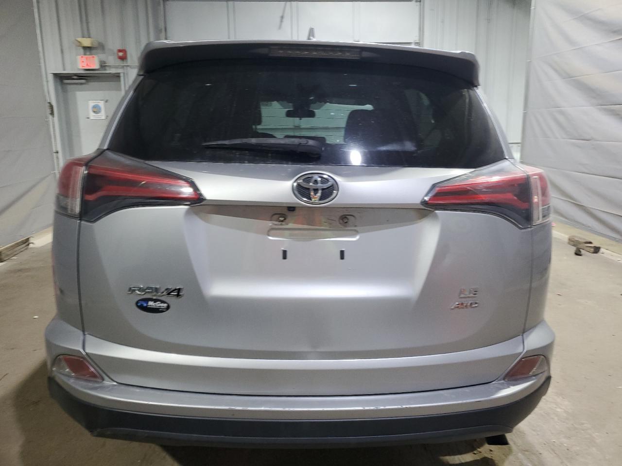 TOYOTA RAV4 LE