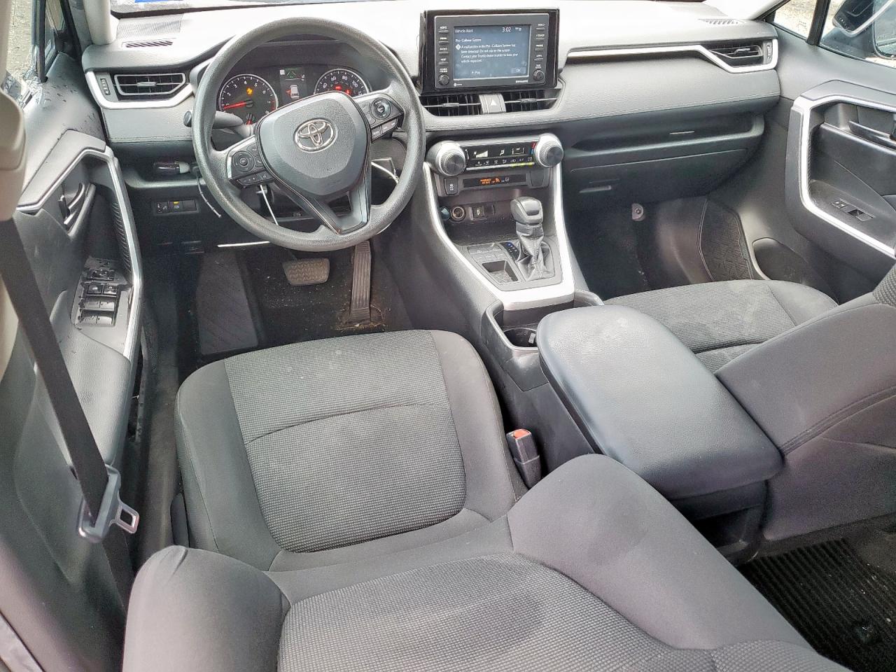 TOYOTA RAV4 LE