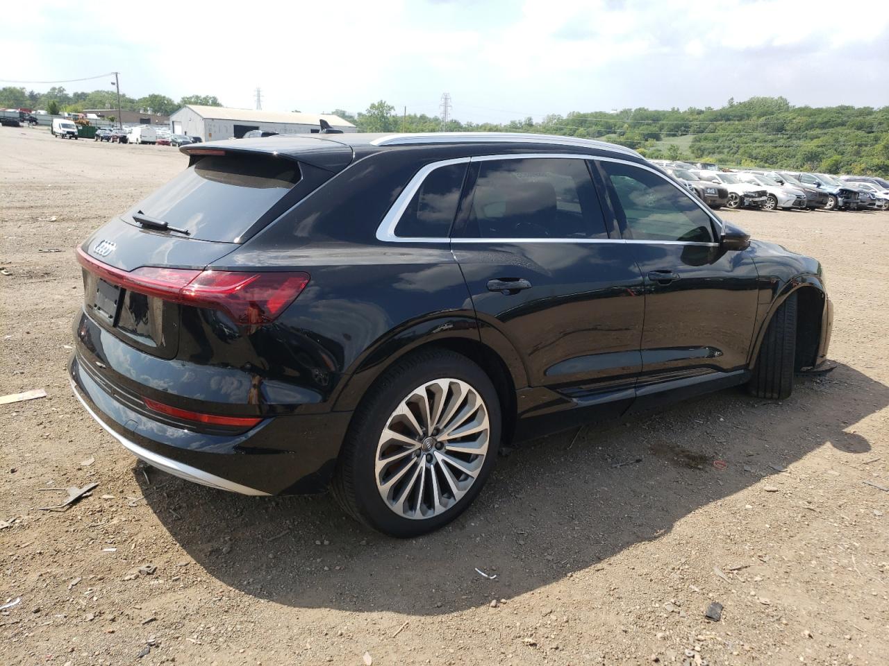 AUDI E-TRON PRESTIGE