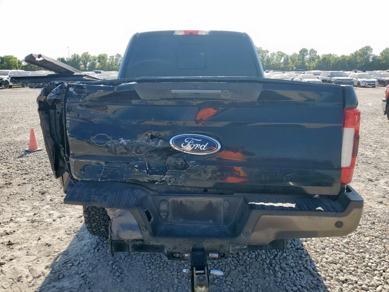 FORD F-250 SUPER DUTY