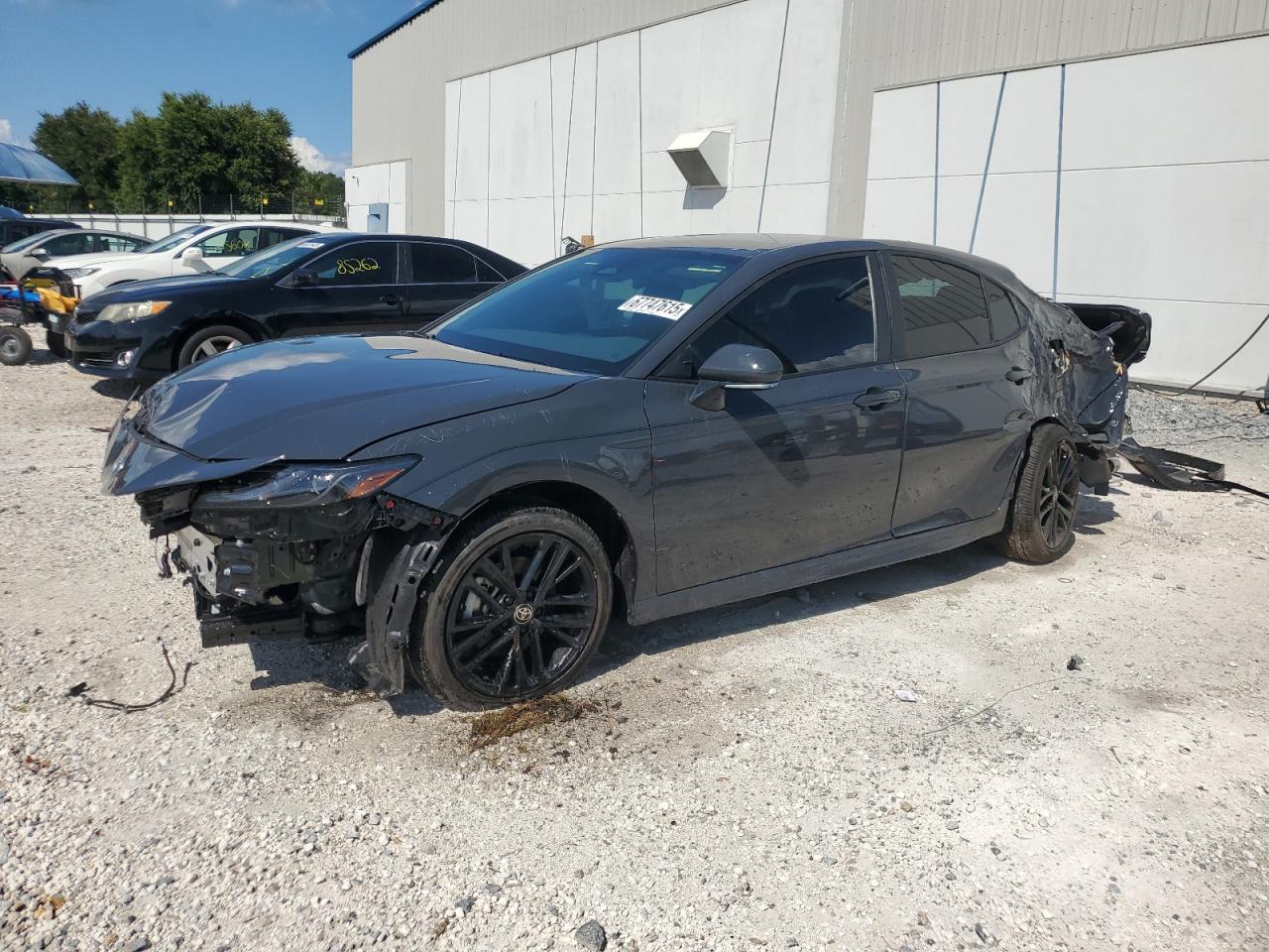 TOYOTA CAMRY XSE