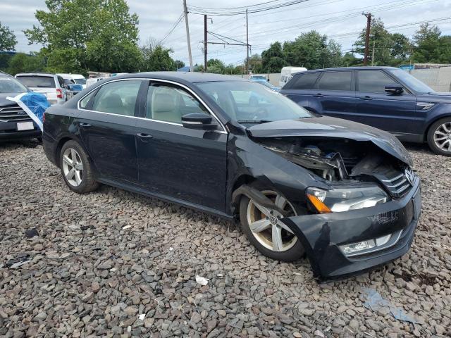 2015 VOLKSWAGEN PASSAT S 1VWAT7A35FC100516