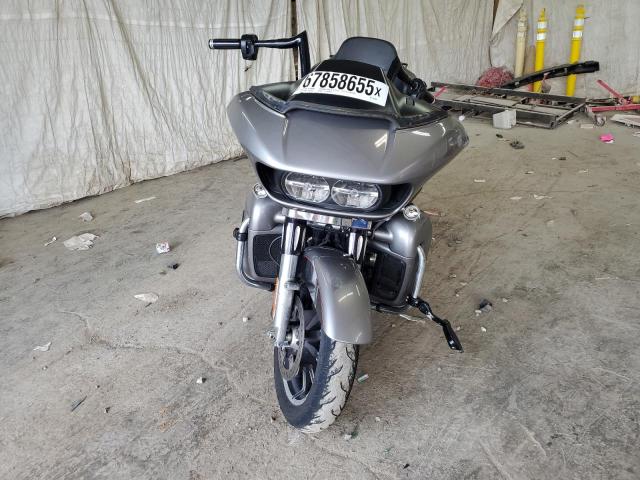 2017 HARLEY-DAVIDSON FLTRU - 1HD1KGD19HB608804