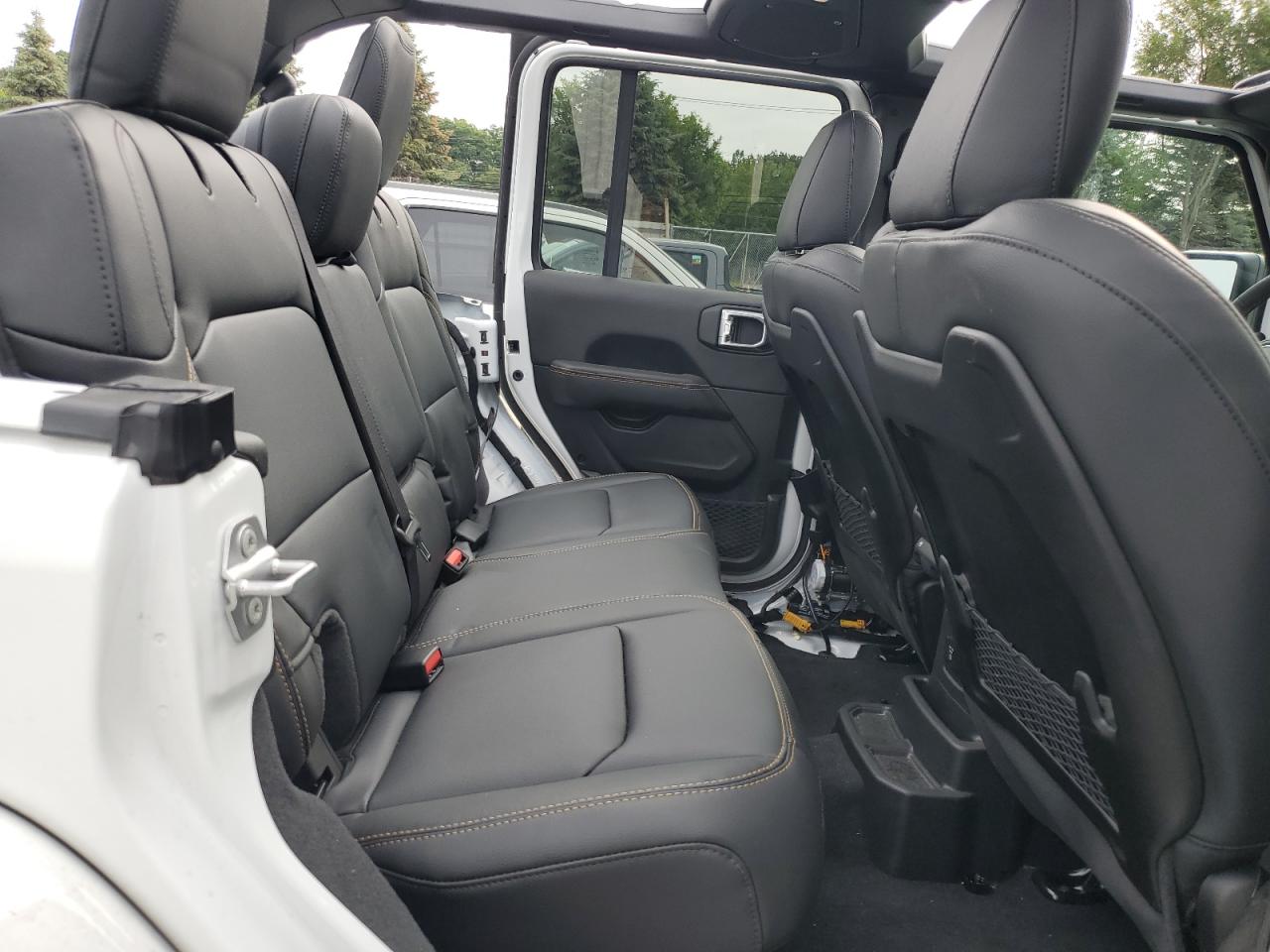 JEEP WRANGLER SAHARA