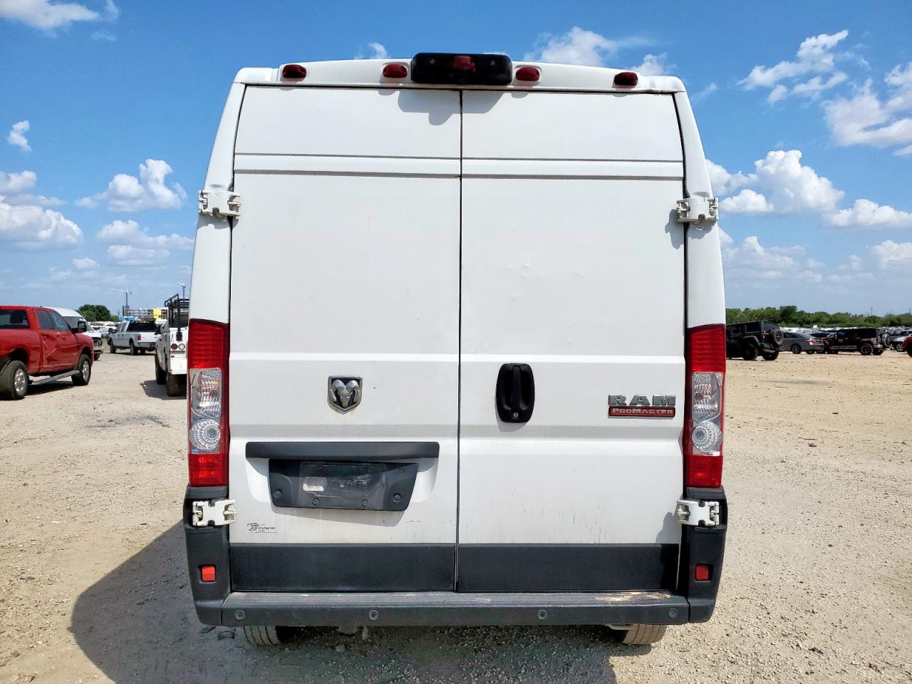 RAM PROMASTER 2500 HIGH