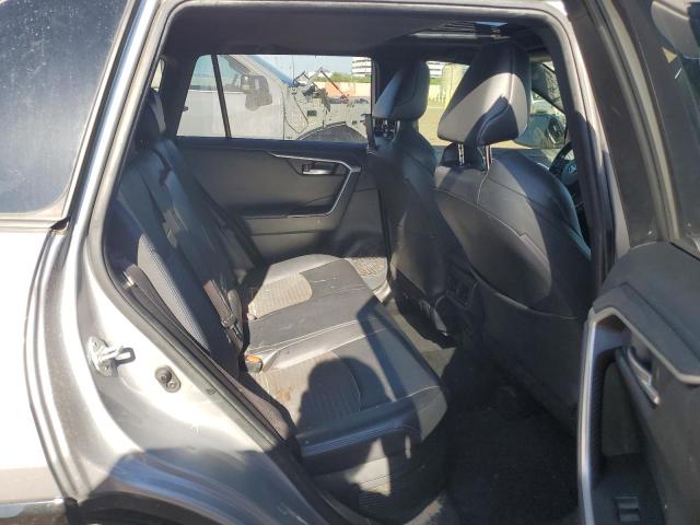 2019 TOYOTA RAV4 XSE JTMEWRFV6KJ021718