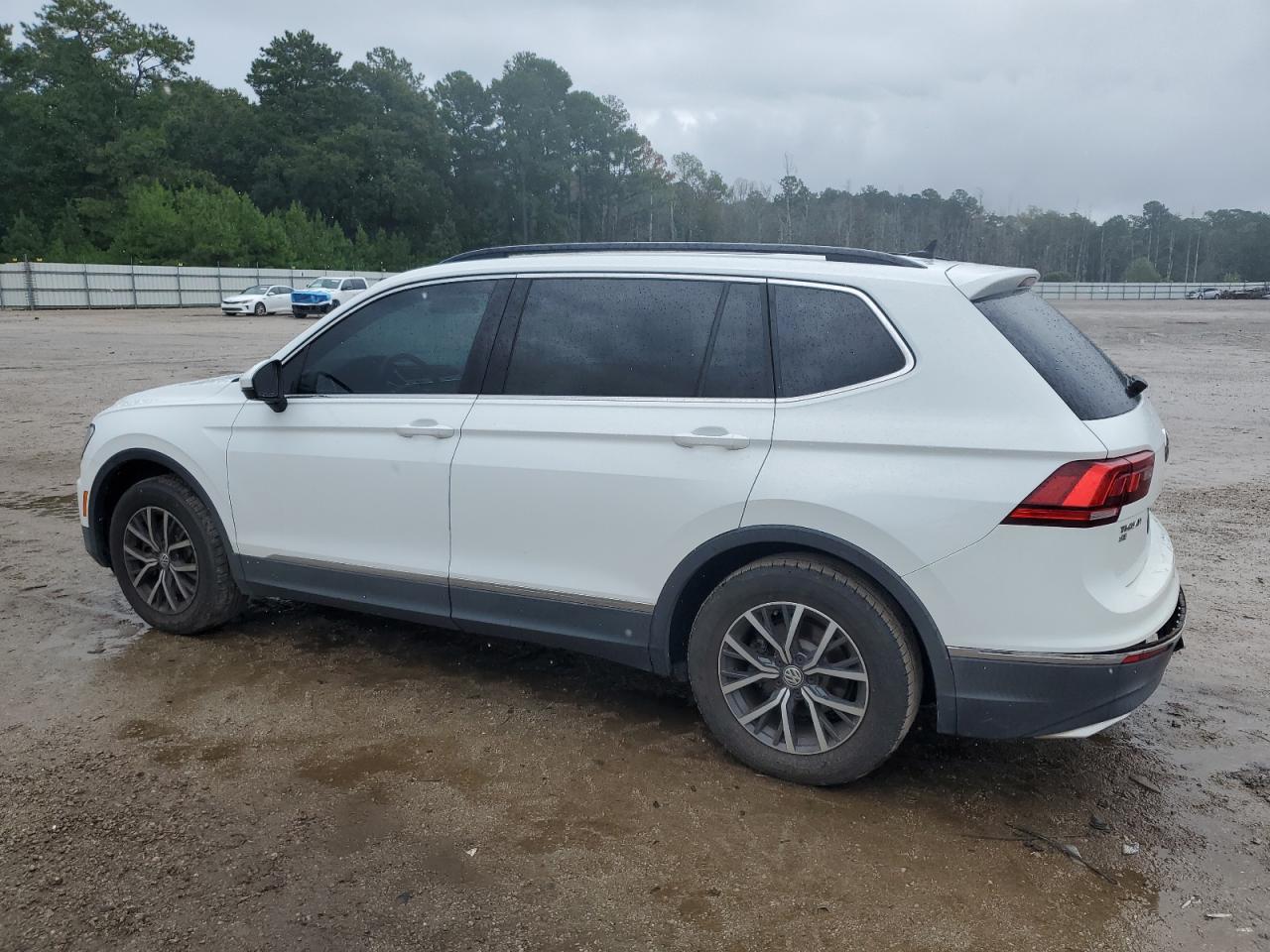 VOLKSWAGEN TIGUAN SE