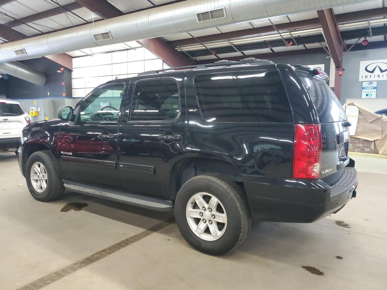 GMC YUKON SLT
