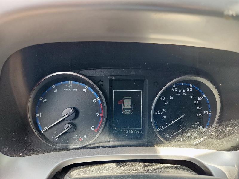 2017 TOYOTA RAV4 XLE JTMWFREV7HJ147441