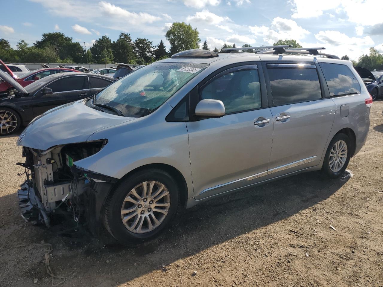 TOYOTA SIENNA XLE