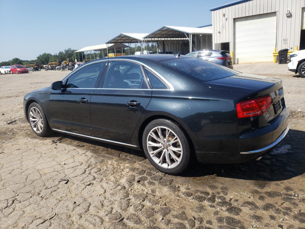 AUDI A8 QUATTRO