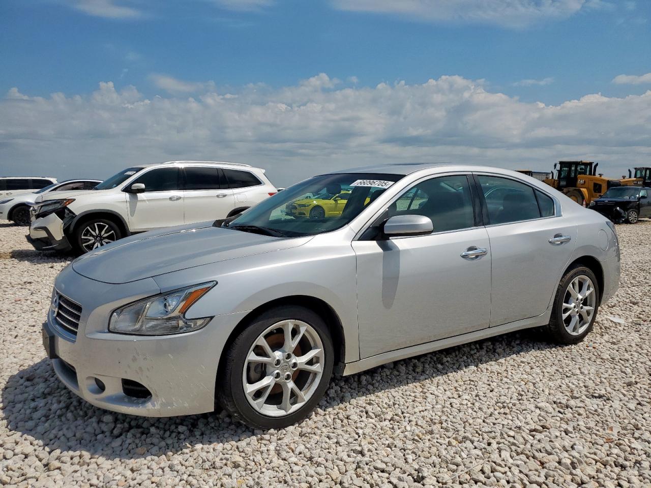 NISSAN MAXIMA S