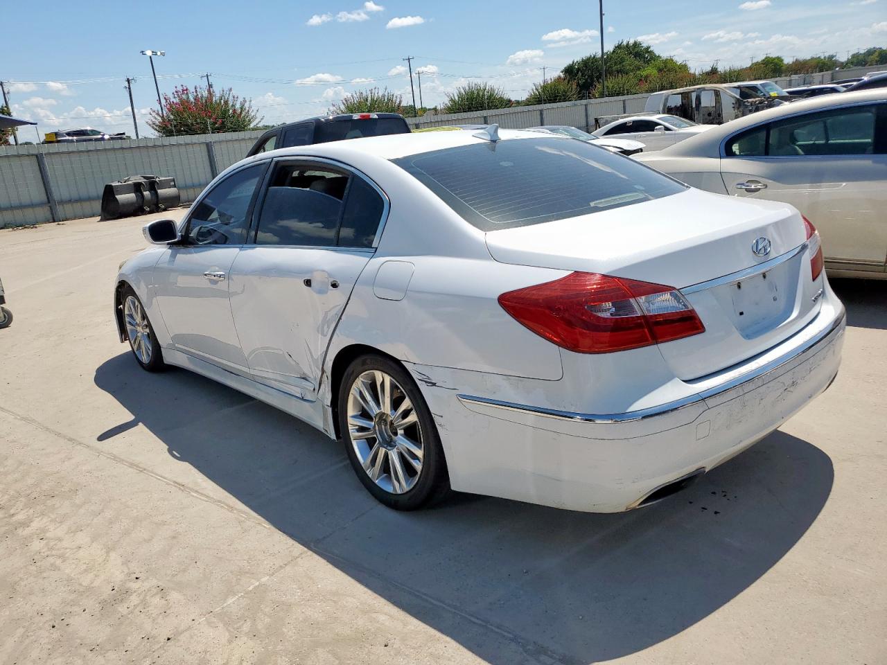 Lot #3229695183 2014 HYUNDAI GENESIS 3.
